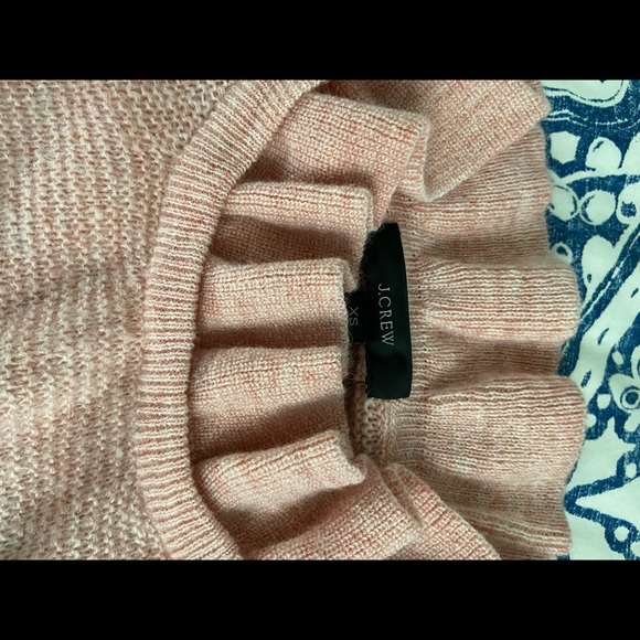 NWT J. Crew Women’s XS Ruffleneck Sweater in pink/peach - Picture 3 of 6